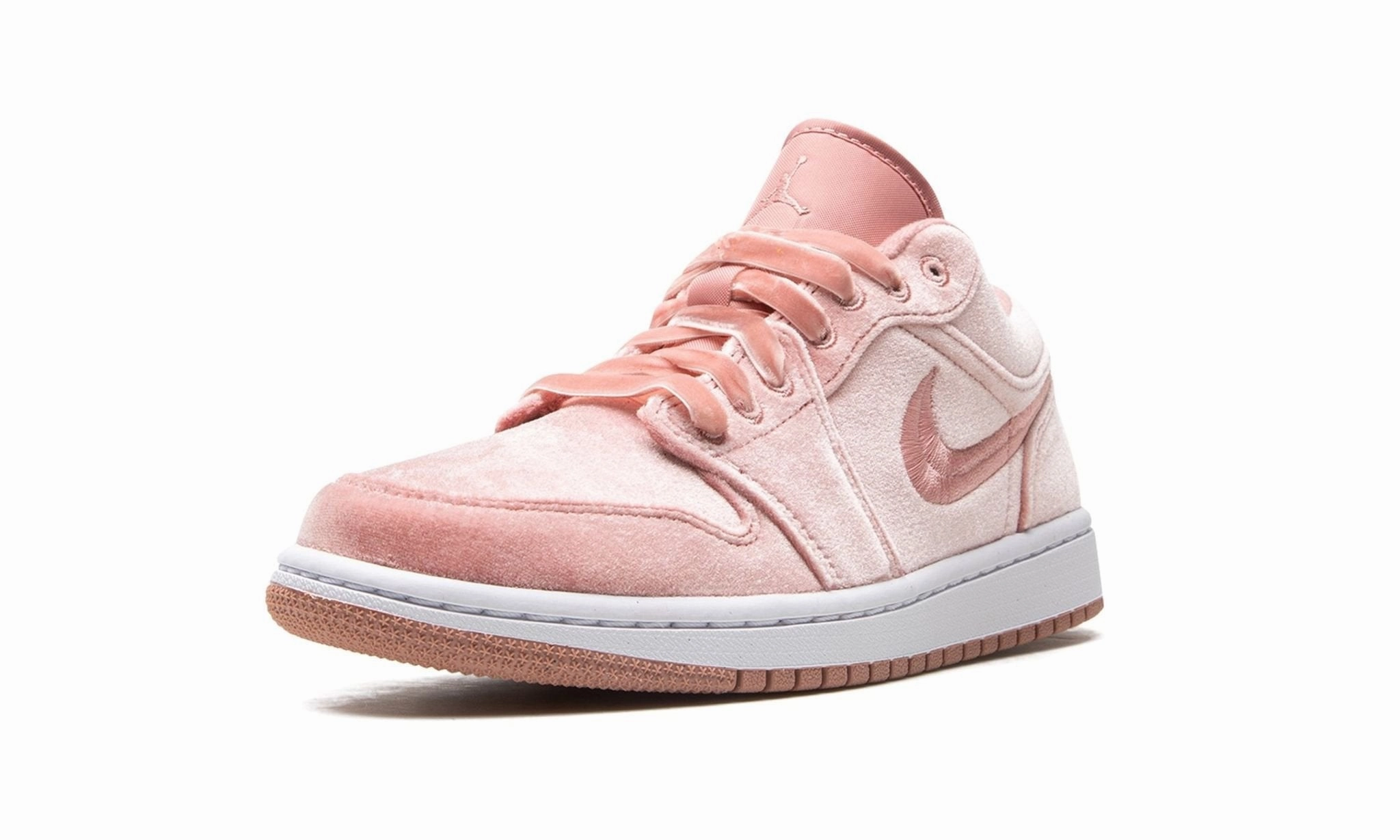 Wmns Air Jordan 1 Low SE Pink Velvet Pure Sprint