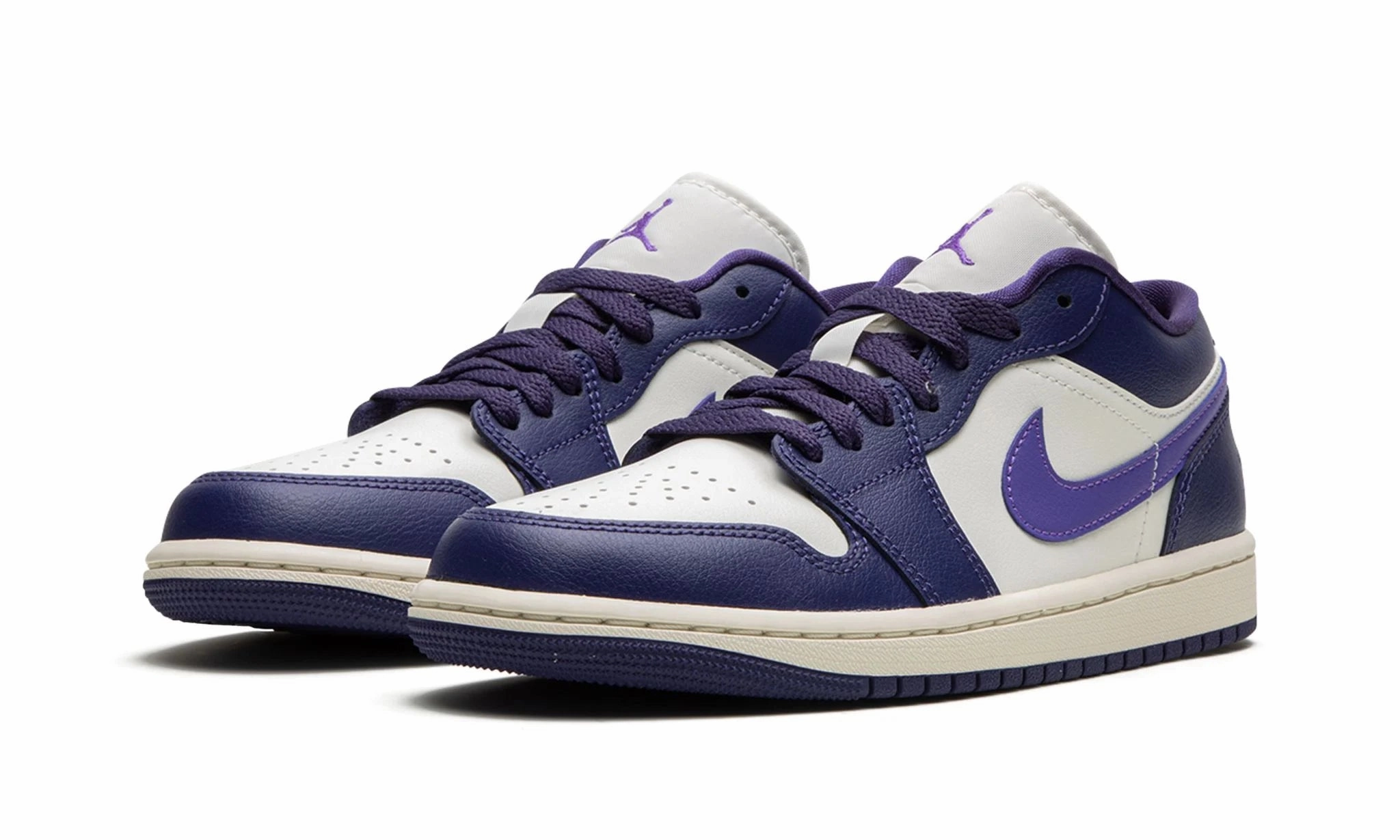 Wmns Air Jordan 1 Low Sky J Purple Fresh Comfort