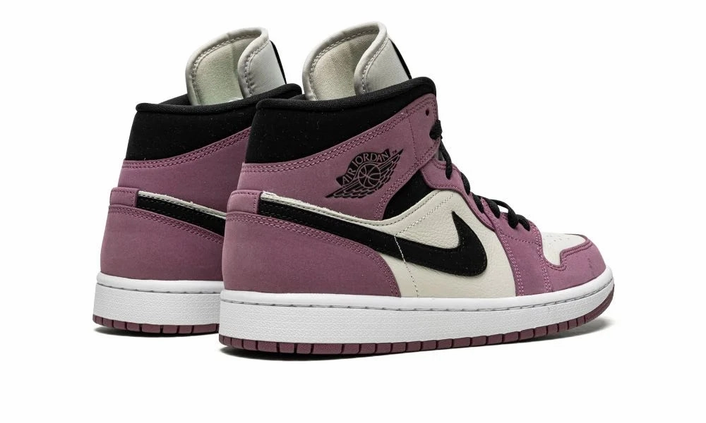 Wmns Air Jordan 1 Mid SE Mulberry/Berry Pink Iconic shock absorption