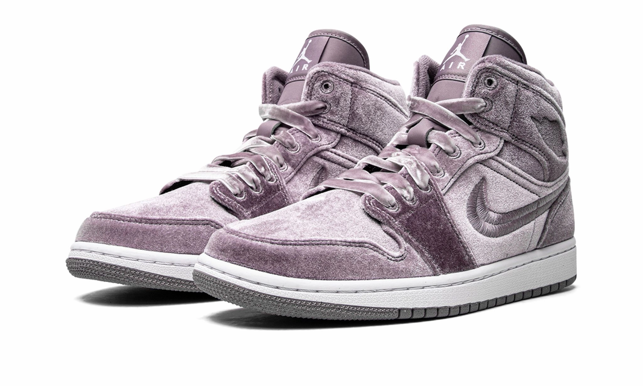 Wmns Air Jordan 1 Mid SE Purple Velvet Optimal flair