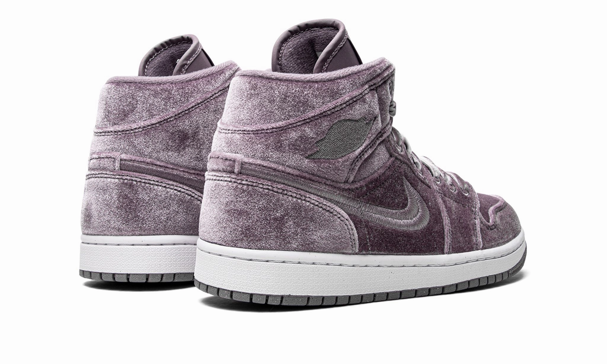 Wmns Air Jordan 1 Mid SE Purple Velvet Optimal flair