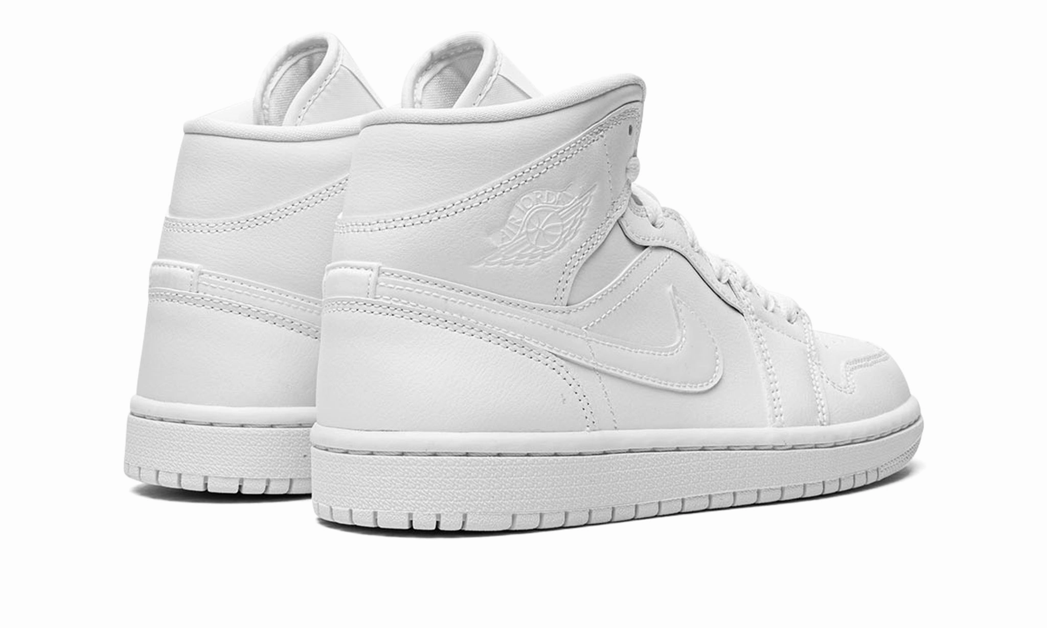 Wmns Air Jordan Mid 'Triple White' 2022 Lightweight Street Form